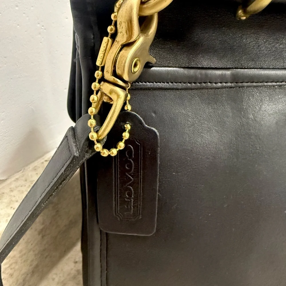 Vintage Coach Willis in Black - No. J5C-9927 - Picture 3 of 7